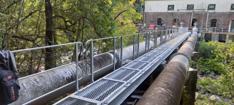Pedestrian metal bridge at Tamarind Falls Power Station