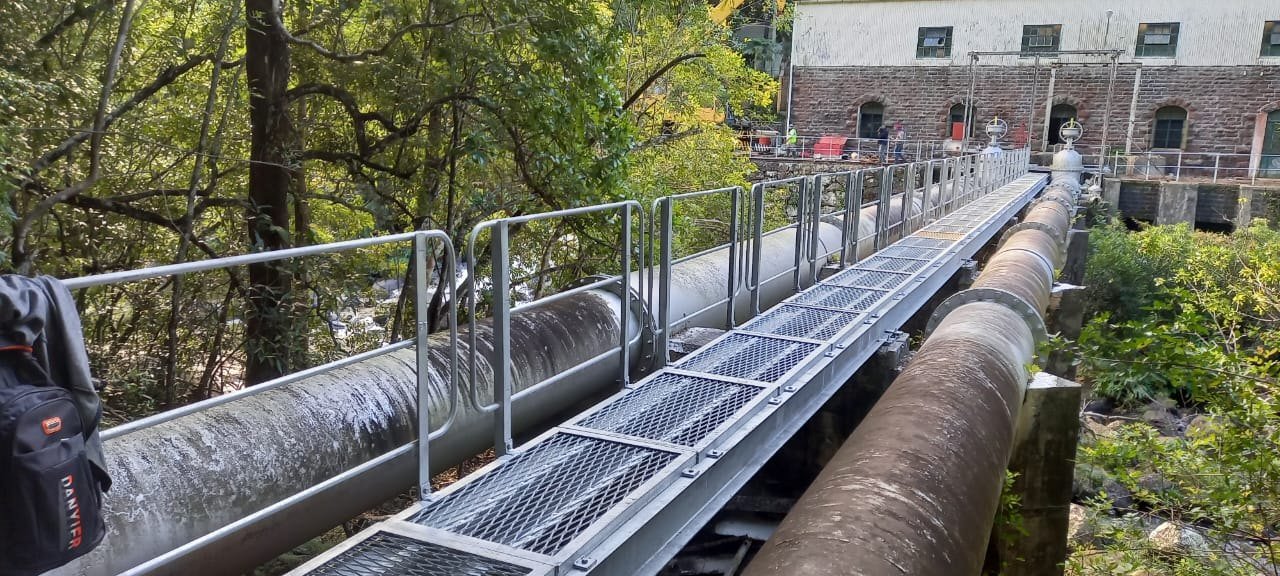 Pedestrian metal bridge at Tamarind Falls Power Station